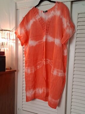 Antonio Malani Boho V-Neck Tie-Dye Bubble Dress